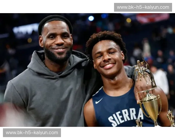 铁血与繁华的交锋：当克利夫兰骑士撞上洛杉矶快船，谁才是时代的破局者？